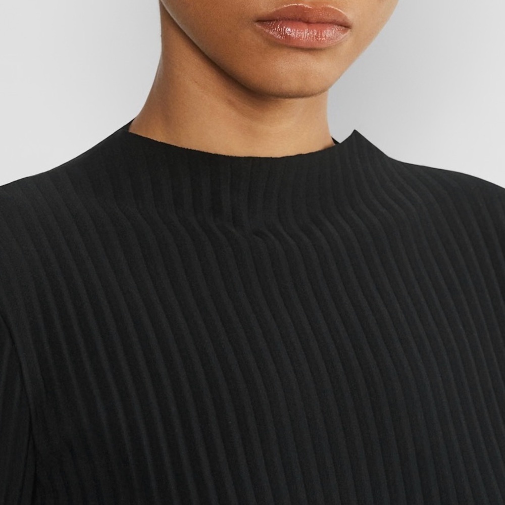Aritzia Babaton Advocate Blouse Black - Picture 2 of 13